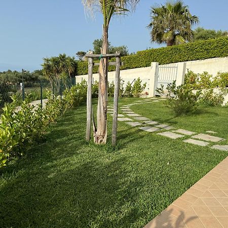 Villa Dei Fiori Zambrone Exterior foto